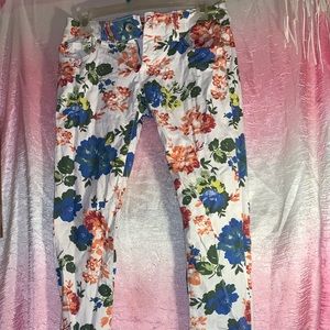 Floral Dollhouse Pants Size 5